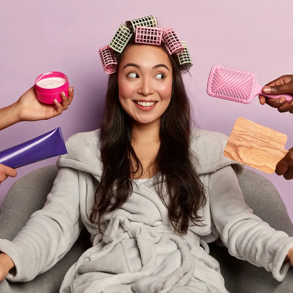 راز داشتن موهایی سالم و درخشان: روتین مراقبت از موی حرفه‌ای در خانه