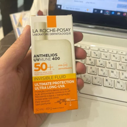 ضدآفتاب بی‌رنگ لاروش پوزای مدل Invisible Fluid SPF50