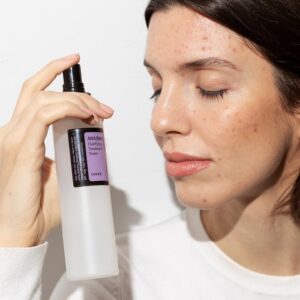 تونر لایه بردار ملایم و آبرسان کوزارکس حاوی AHA و BHA