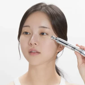 کرم دور چشم ویتا لایت ریدل شات Reedle Shot Vita Light